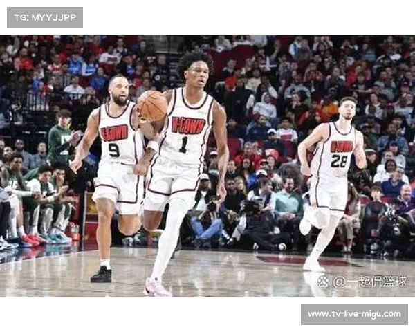 乌度卡称小史密斯伤势无碍预计缺席一场对阵灰熊有望复出